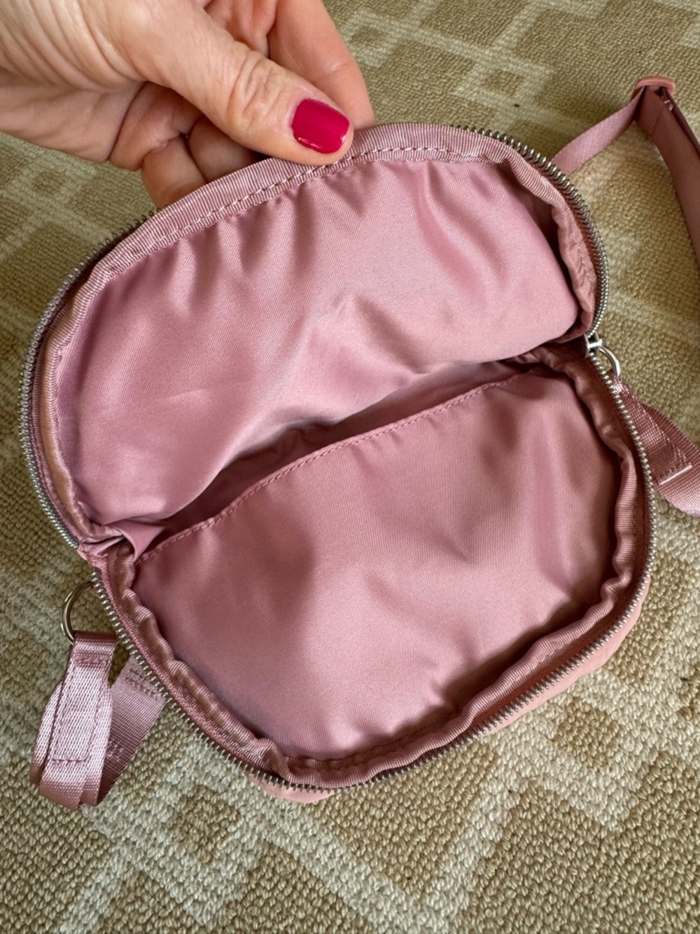 Lululemon All Night Festival Bag 5L Nylon Crossbody Travel Athleisure Pink O/S - Picture 8 of 17